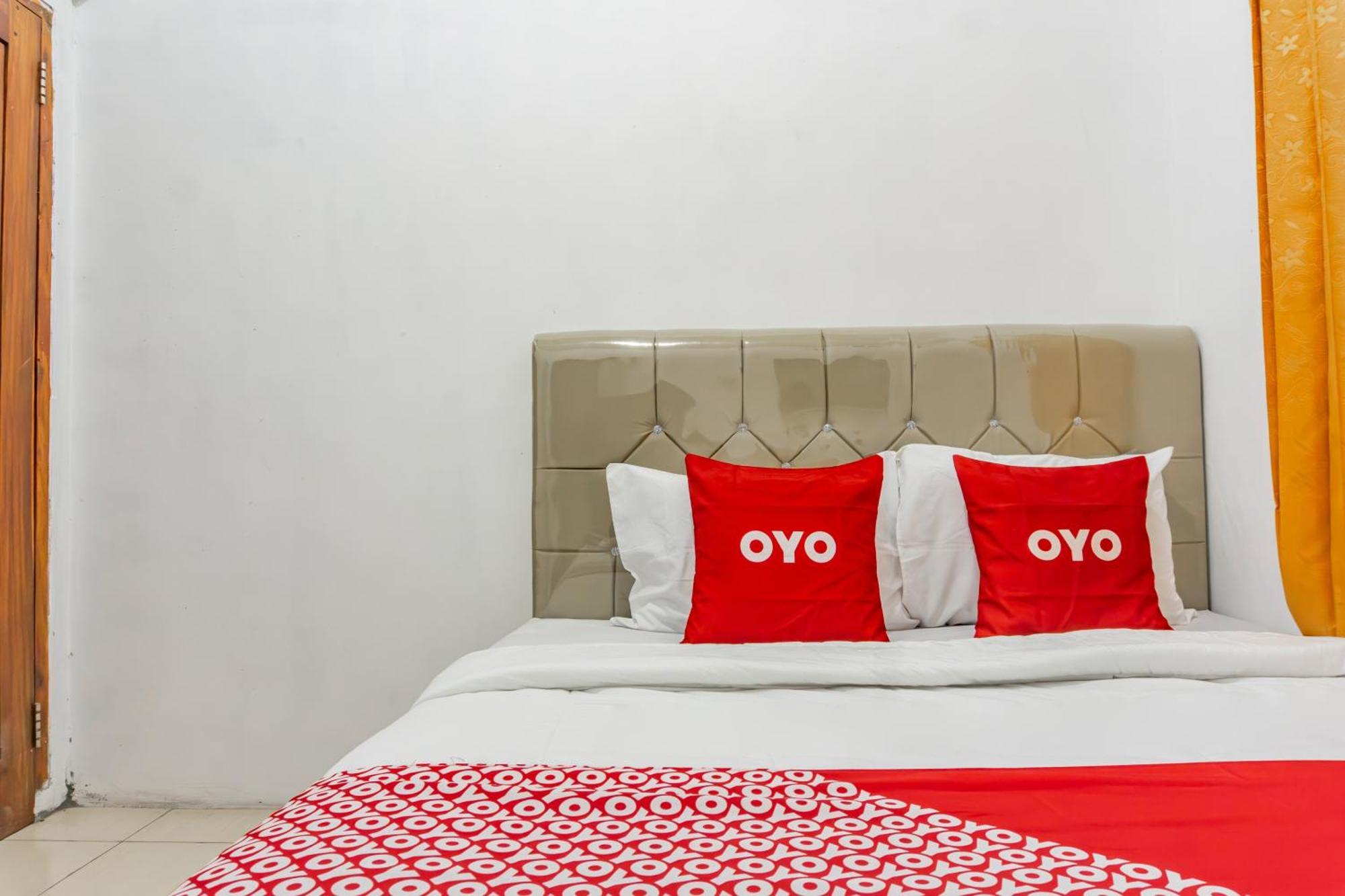 Oyo 94236 Griya Asri Syariah Hotel 2*